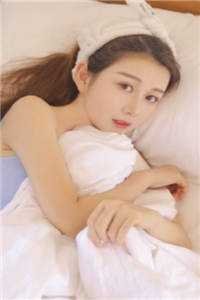 逃出囚笼归来，她将世子踢下神坛萧煜苏微雨后续+全文