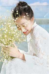 八零小花觉醒后，不当破鞋当状元无弹窗