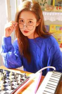 月坠寒江，乍惊春醒章节