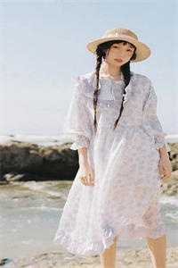 未婚妻助理抢我头等舱，我选择退婚推荐