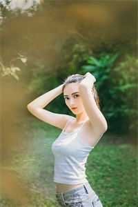 我朝父母坟头泼粪，女友的白月光却慌了免费阅读全文