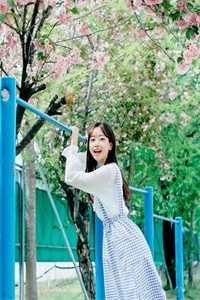 予风予月不予你在线