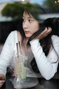 知道我的美甲一万五后，大龄女同事气疯了完本