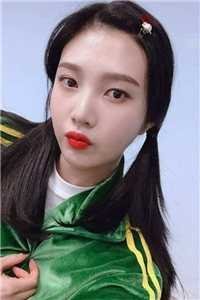 逃出囚笼归来，她将世子踢下神坛萧煜苏微雨全文免费