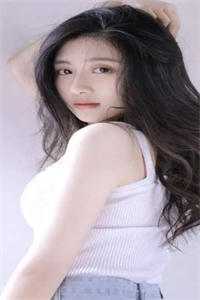 炮灰女配迷人眼，病娇暴君红了脸连载