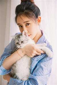 步步撩诱，薄情皇叔日日搂她细腰连载