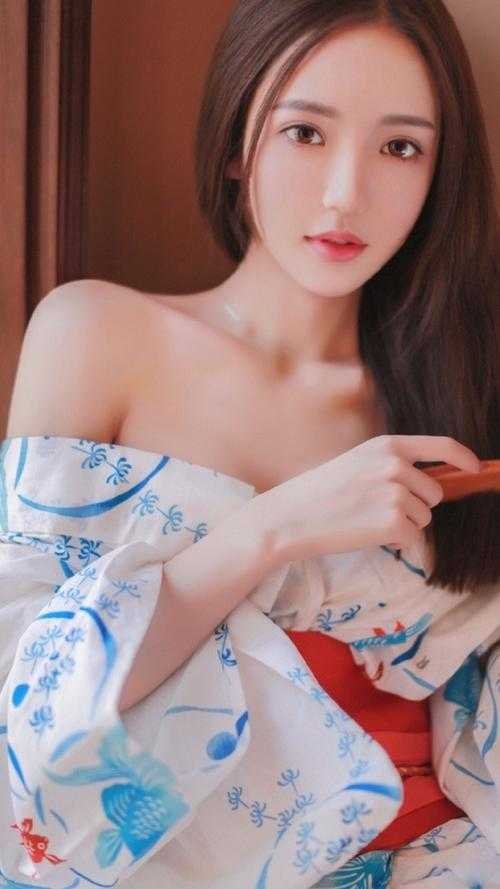 万人嫌老村妇竟是皇太后，皇后和状元孙子吓晕了谢允初萧逸全集